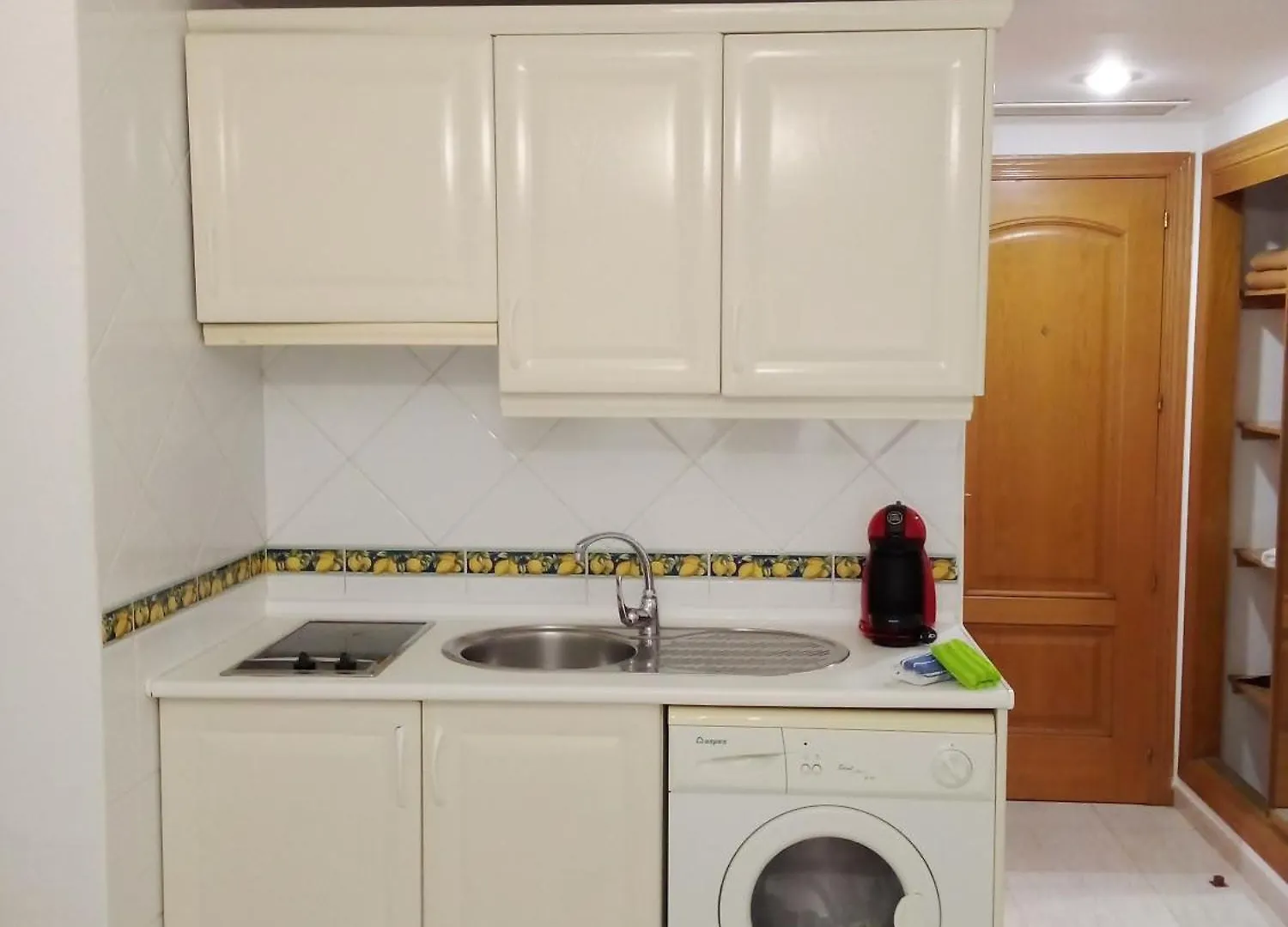 Coqueto estudio en Calle Vela Benalmádena Apartamento