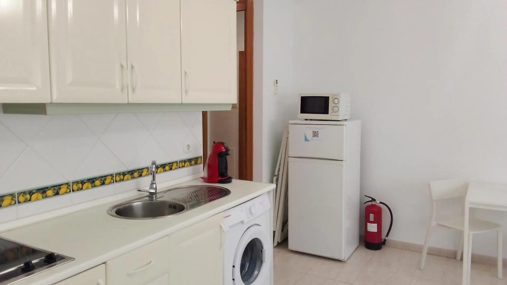 Coqueto Estudio En Calle Vela Benalmadena Apartment