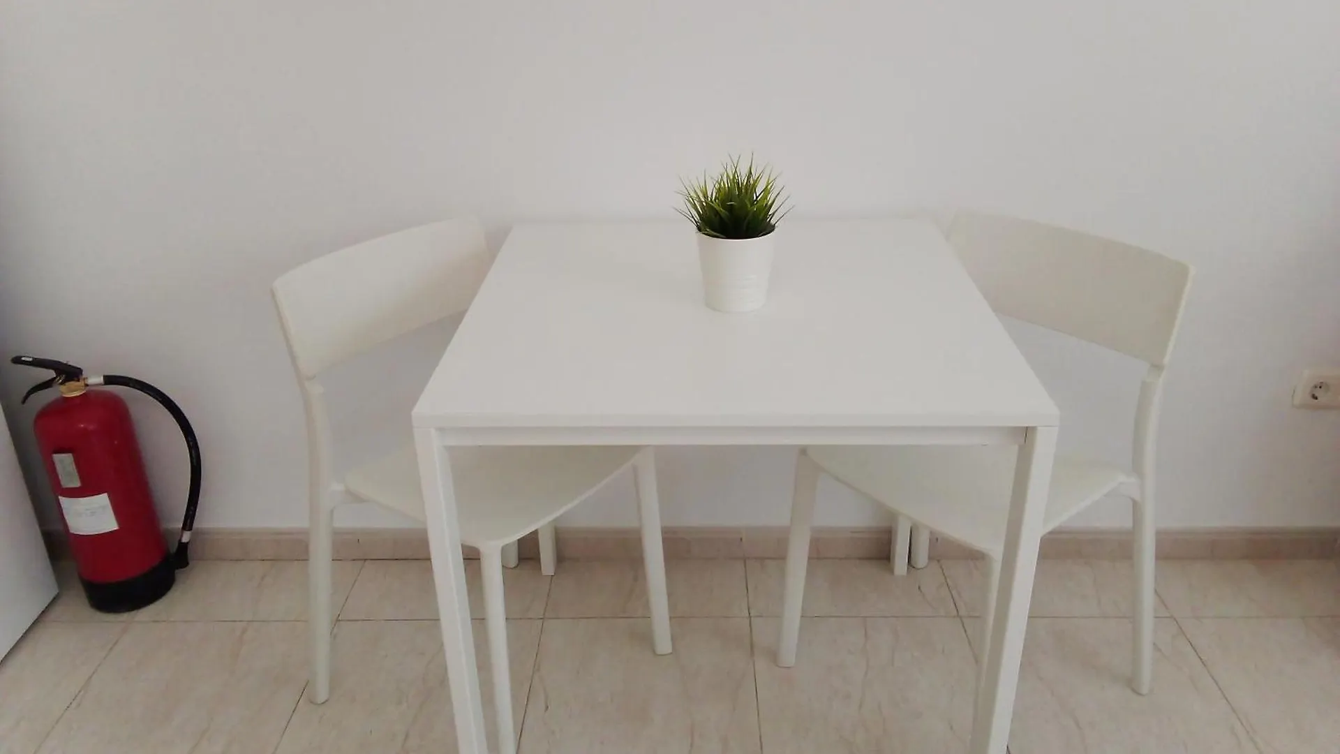 Coqueto Estudio En Calle Vela Benalmadena